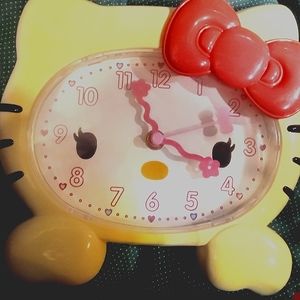 Hello Kitty Sanrio old school wall clock